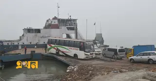 ১৪ ঘণ্টা পর পাটুরিয়া-দৌলতদিয়ায় ফেরি চলাচল শুরু